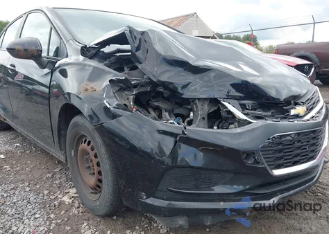 2018 Chevrolet Cruze Ls Manual z USA, uszkodzony, nr VIN 1G1BB5SM6J7170820